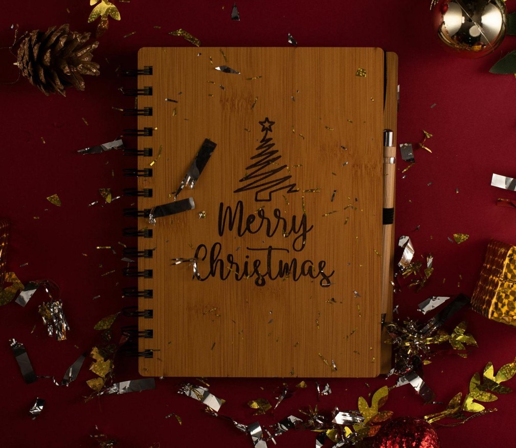 Christmas Ornaments: Decorating Your Tree